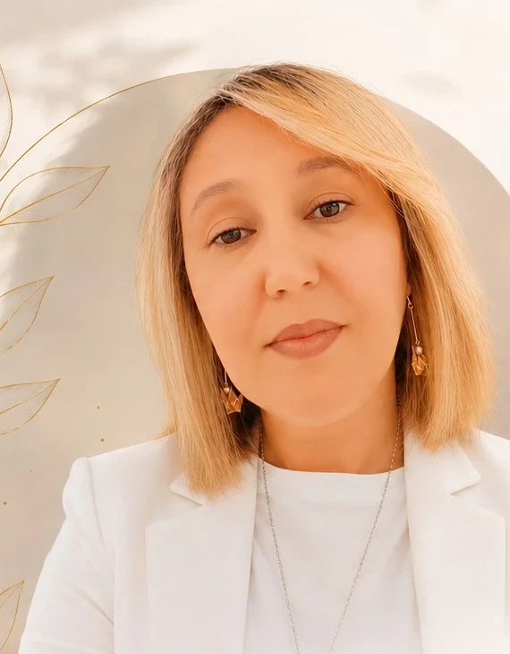 Portrait d'Amina DELIMI, Révélatrice de potentiel